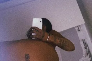 throw that ass in circle thursday - Image 1