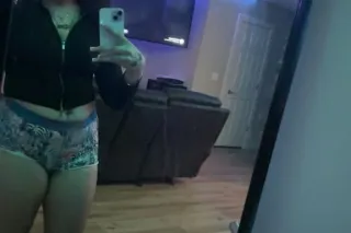 Lets Make Some Freaky Onlyfans Content 👅😏 - Image 3